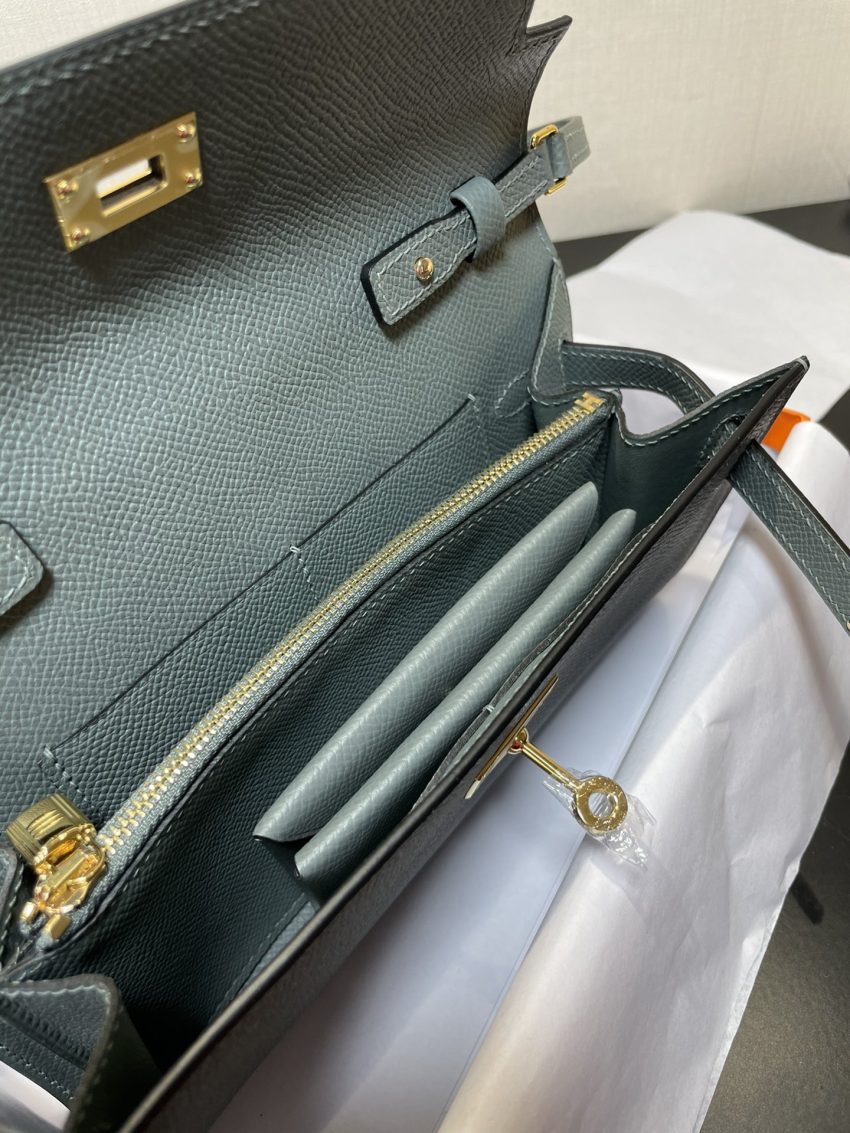 20210301_i1614603397_5952_4.jpg Hermes Kelly Elan Mint Green