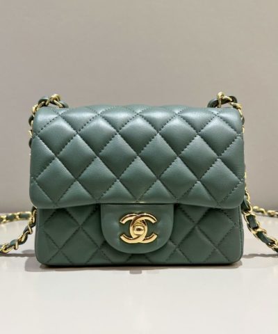 CHANEL Classic Flap 17cm Green