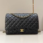 20221031_i1667150639_1025_0.jpg CHANEL Classic Flap 33cm Maxi - chanel maxi flap replica front view