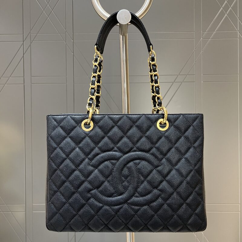 20221209_i1670581426_8012_0.jpg CHANEL GST - chanel gst replica front view