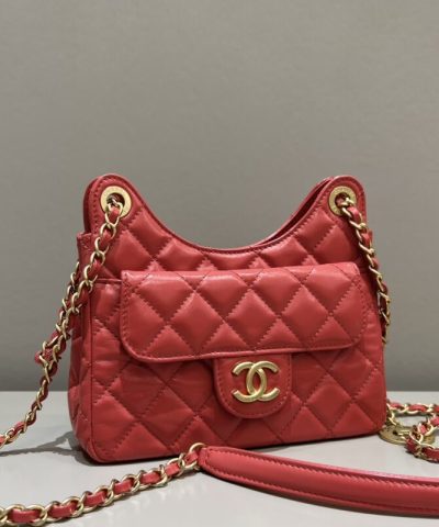 CHANEL Hobo Small Red