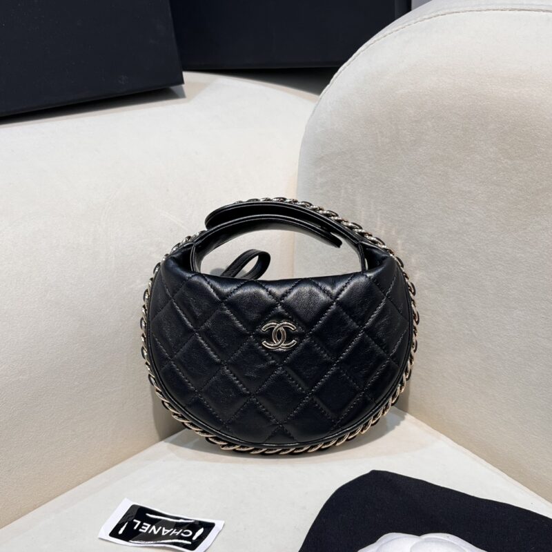 20230411_i1681199288_3957_0.jpg CHANEL 23c Pouch - chanel 23c pouch replica front view