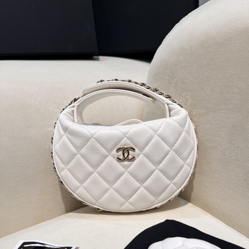 20230411_i1681199955_6355_0.jpg CHANEL 23c Pouch White - chanel pouch white replica front view