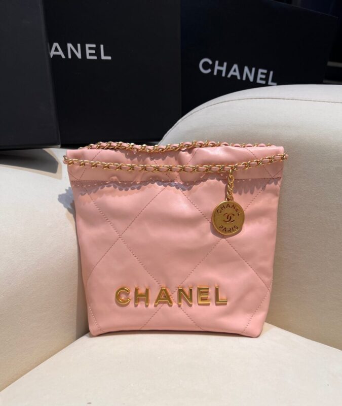 20230416_a1681652097309_6316.jpg CHANEL 23s Mini Garbage Bag Pink - chanel mini garbage bag pink dupe front view