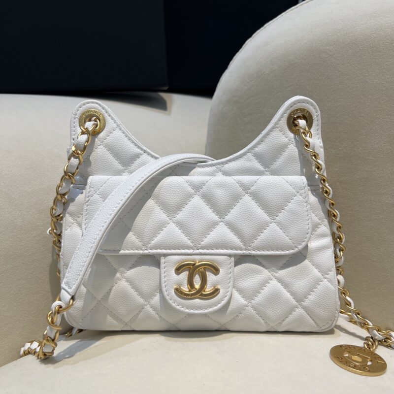 CHANEL 23c Hobo Small White - chanel hobo small white dupe front view