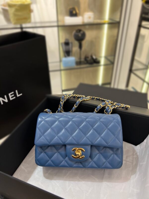 20230614_i1686726706_7277_0.jpg CHANEL Classic Flap 20cm Blue - chanel 20cm blue replica front view