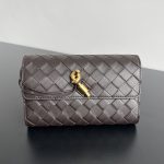 Replica Bottega Veneta Andiamo Clutch Wallet