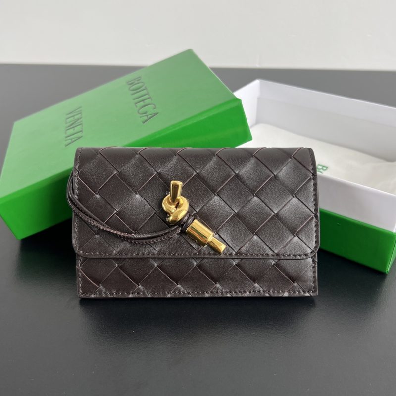 Bottega Veneta Intrecciato Slim Wallet Fondant - View 10 | Intrecciato Detail
