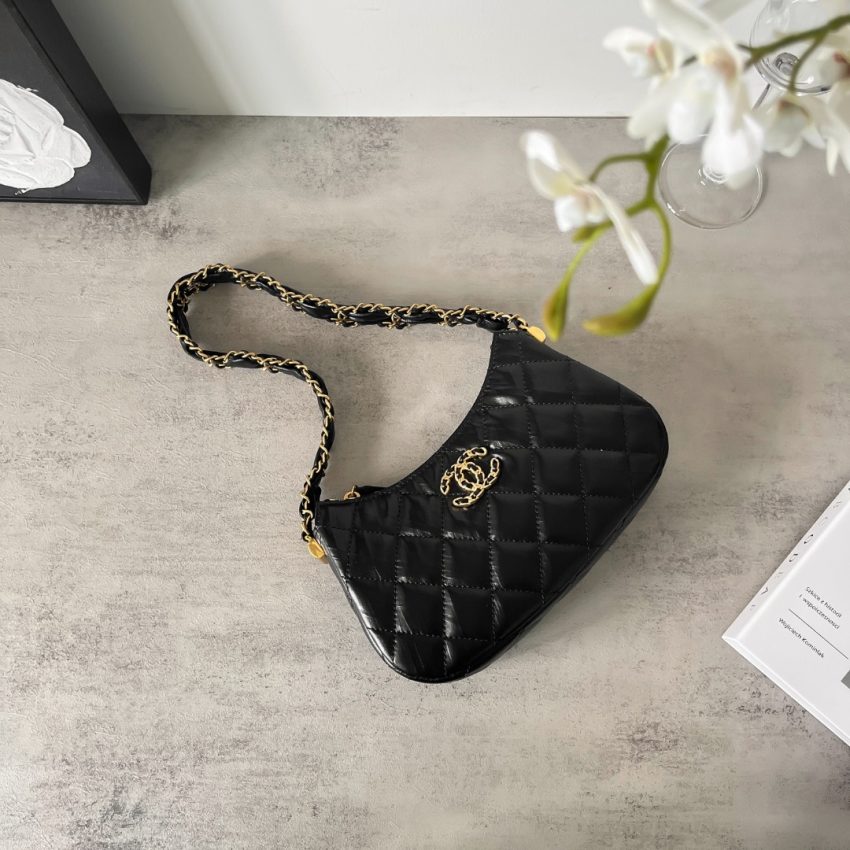49573_g10 CHANEL 23k armpit bag small - chanel armpit bag small replica detail 10