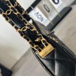 49573_g5 CHANEL 23k armpit bag small - chanel armpit bag small replica detail 5