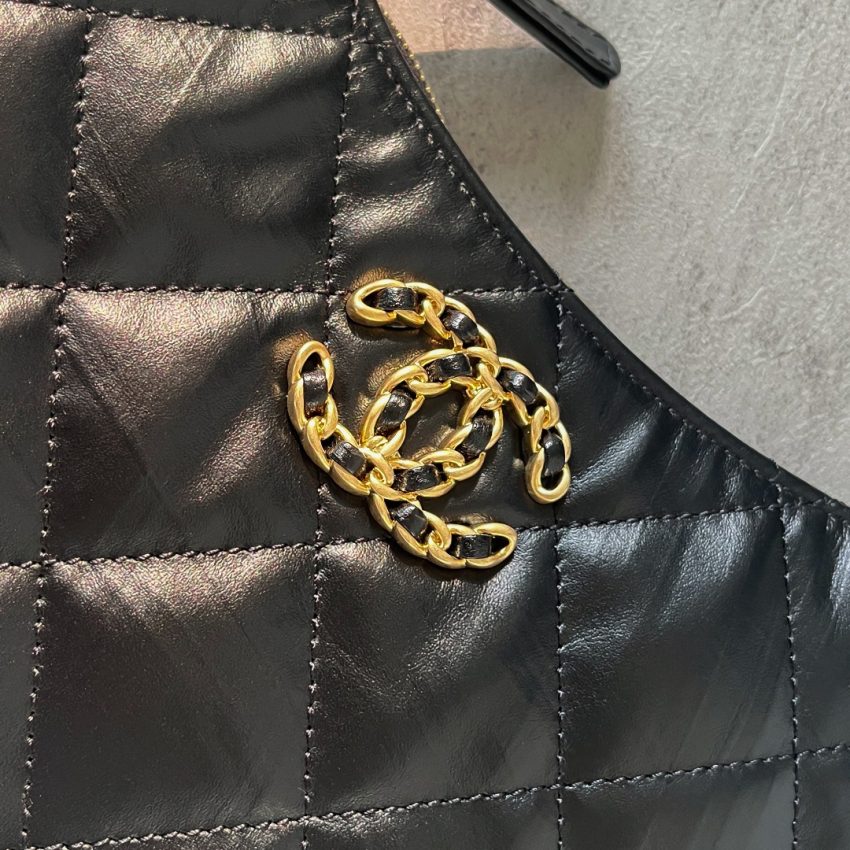 49573_g6 CHANEL 23k armpit bag small - chanel armpit bag small replica detail 6