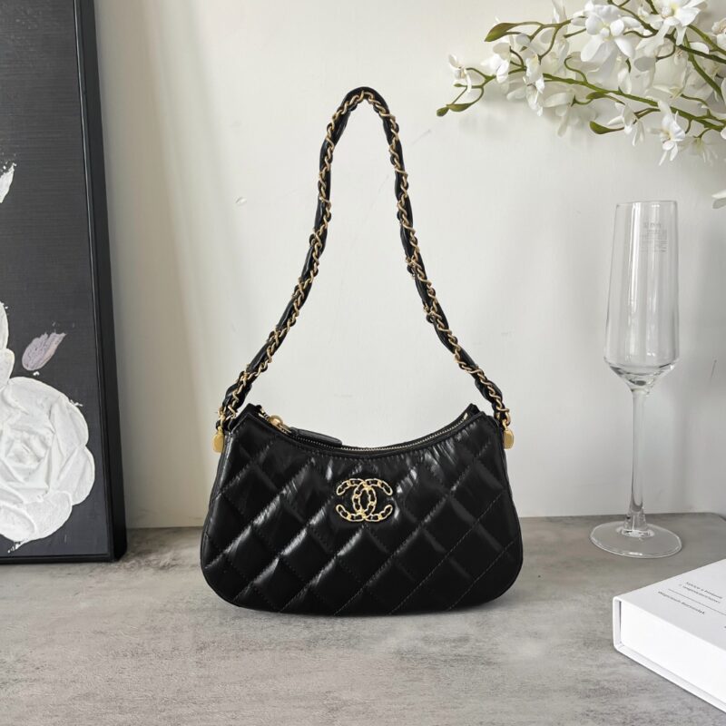 49573_g7 CHANEL 23k armpit bag small - chanel armpit bag small replica detail 7