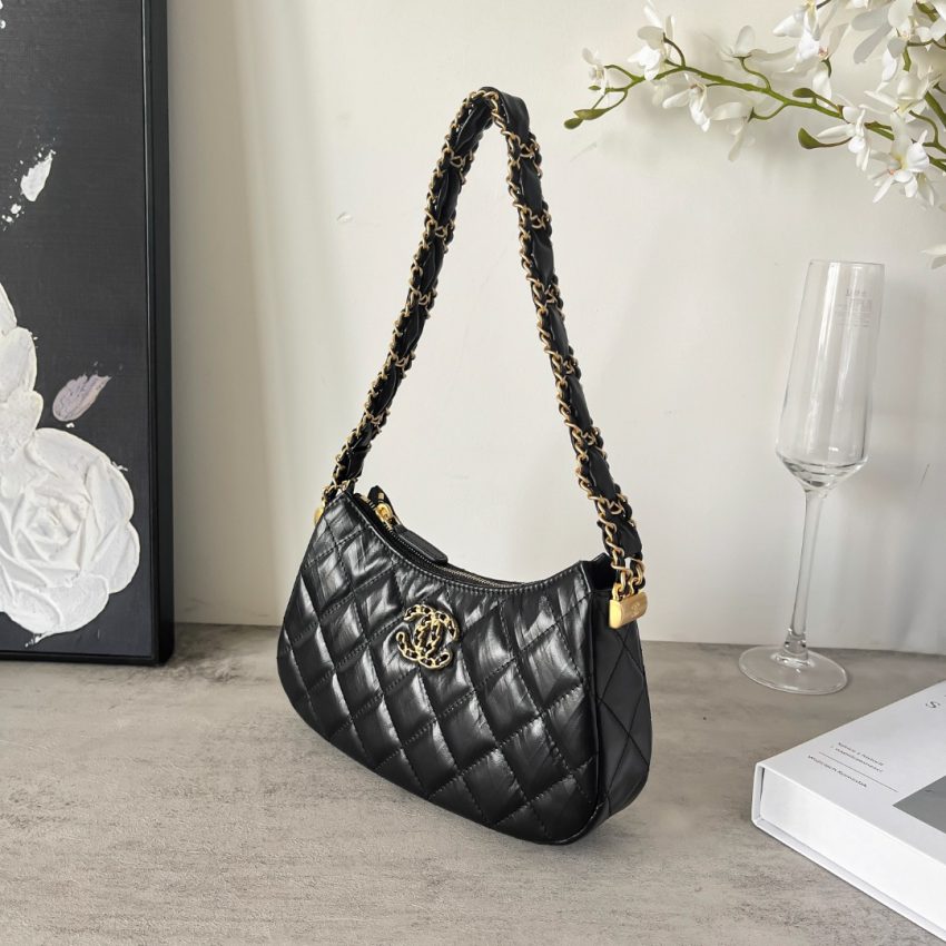 49573_g8 CHANEL 23k armpit bag small - chanel armpit bag small replica detail 8