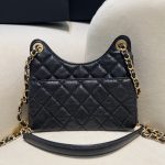 CHANEL 23c Hobo Small Black - chanel 23c hobo black dupe detail 1