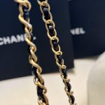 CHANEL 23c Hobo Small Black - chanel 23c hobo black dupe detail 5
