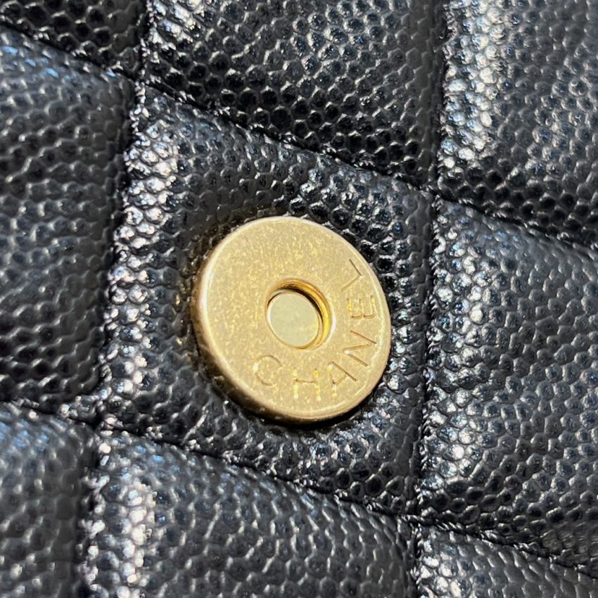CHANEL 23c Hobo Small Black - chanel 23c hobo black dupe detail 8