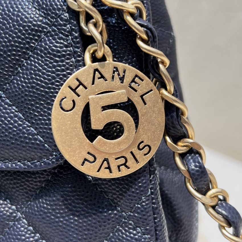 CHANEL 23c Hobo Small Dark Blue - fake chanel hobo dark blue detail 10