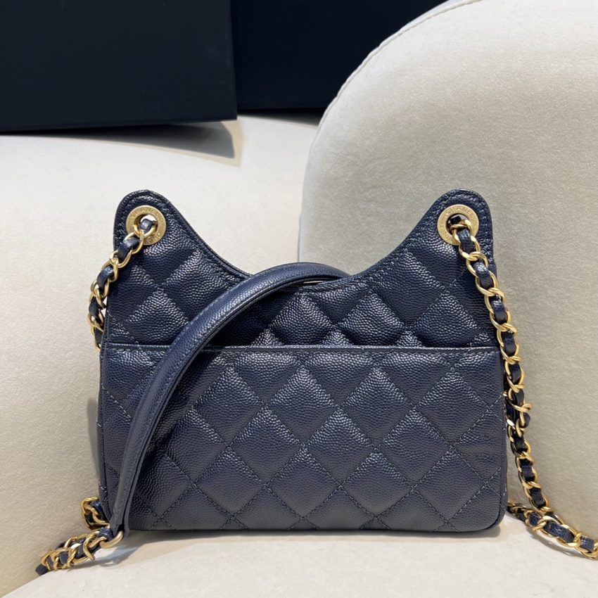 CHANEL 23c Hobo Small Dark Blue - fake chanel hobo dark blue detail 2