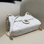 CHANEL 23c Hobo Small White - chanel hobo small white dupe detail 1
