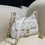 CHANEL 23c Hobo Small White - chanel hobo small white dupe detail 2