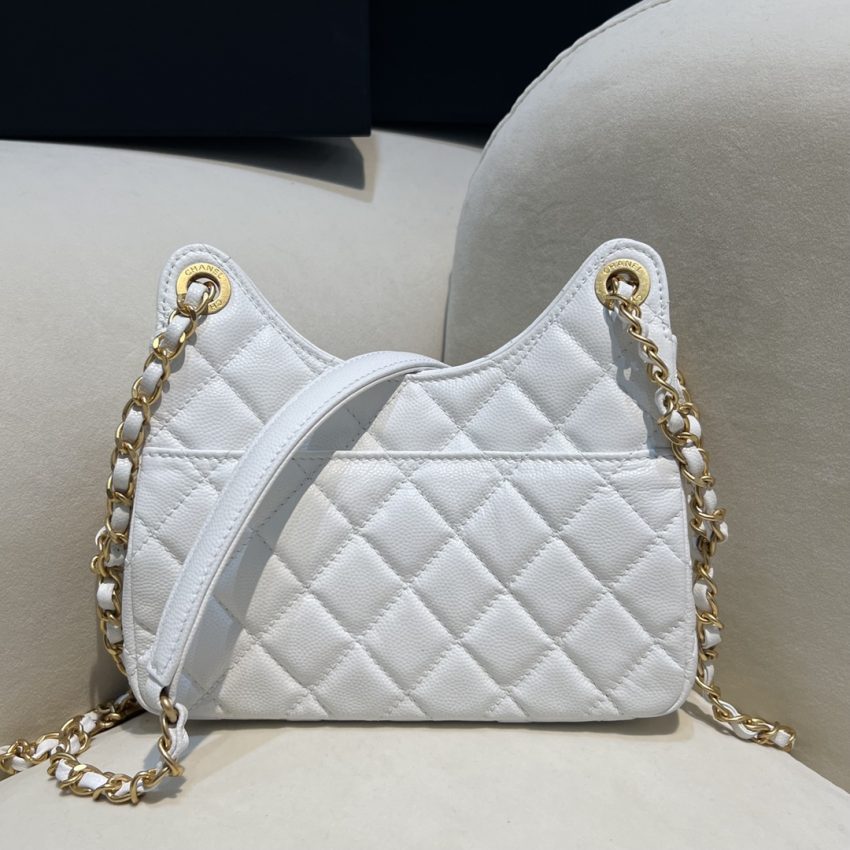 CHANEL 23c Hobo Small White - chanel hobo small white dupe detail 3