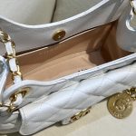 CHANEL 23c Hobo Small White - chanel hobo small white dupe detail 5