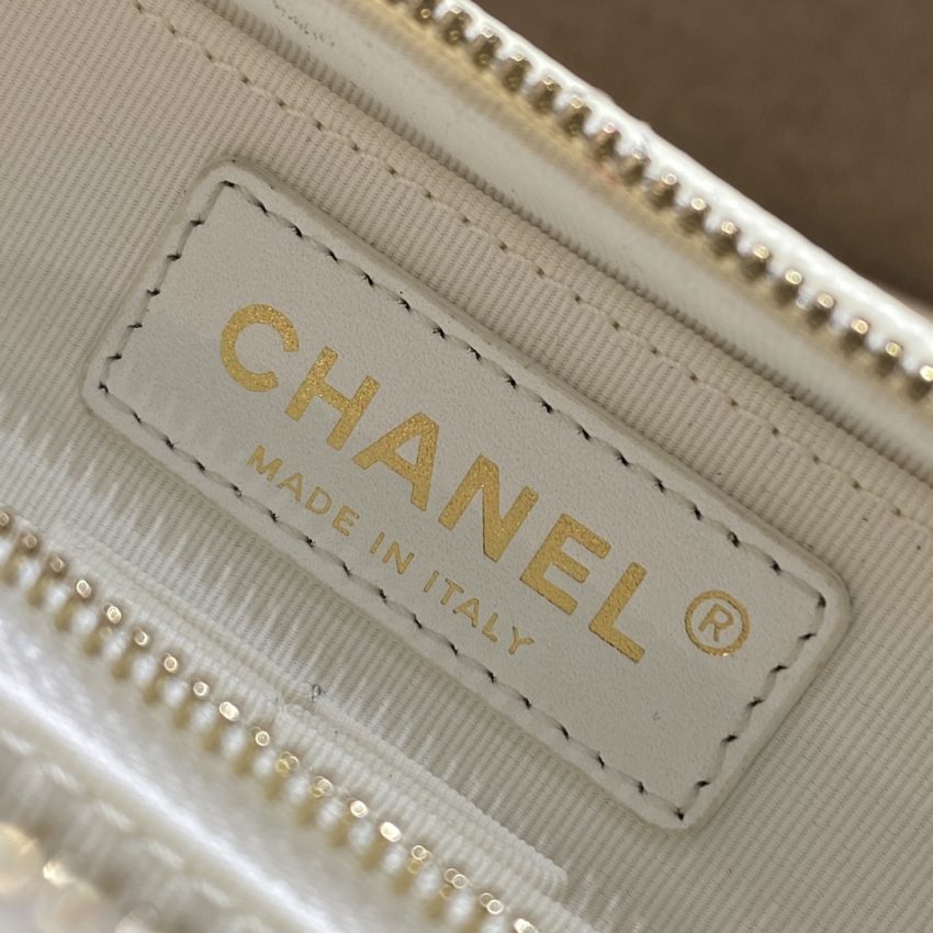 49641_g4 CHANEL 22 Camera Bag White - chanel camera bag white dupe detail 4