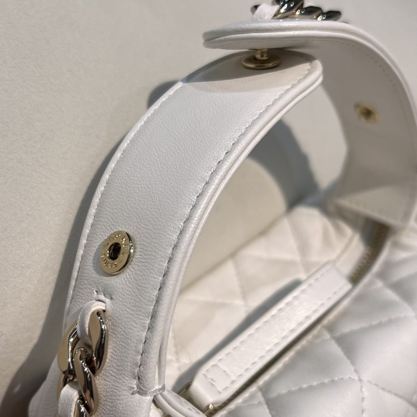 49650_g8 CHANEL 23c Pouch White - chanel pouch white replica detail 8