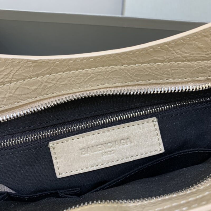 balenciaga-agneau-apricot-gallery-5