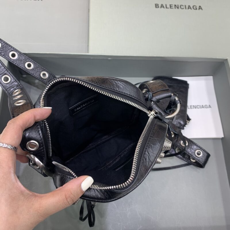 balenciaga-cagole-crossbody-gallery-5