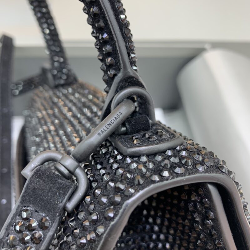 balenciaga-diamond-black-gallery-5