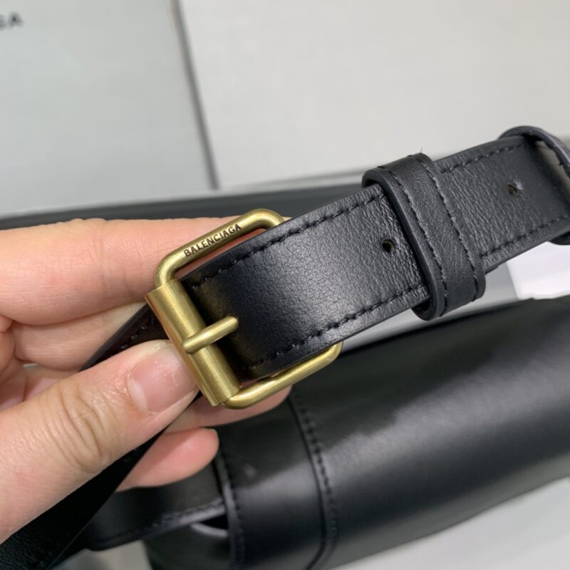 balenciaga-hourglass-mini-black-gallery-7