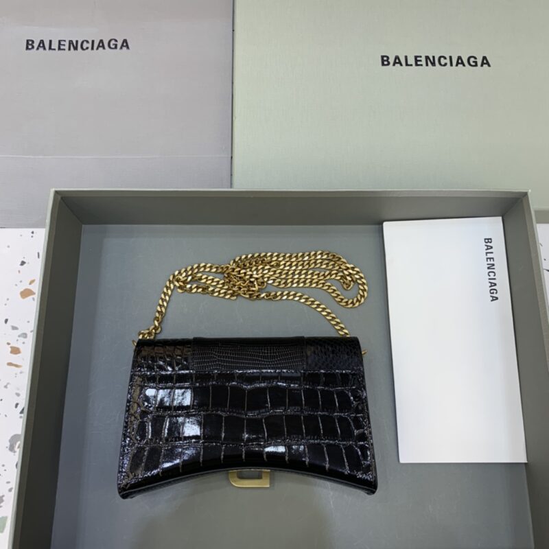 balenciaga-hourglass-on-chain-black-gallery-4