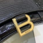 balenciaga-hourglass-on-chain-black-gallery-6