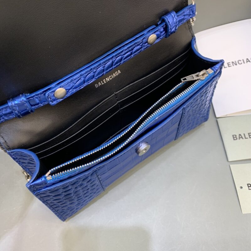 balenciaga-hourglass-on-chain-blue-gallery-2