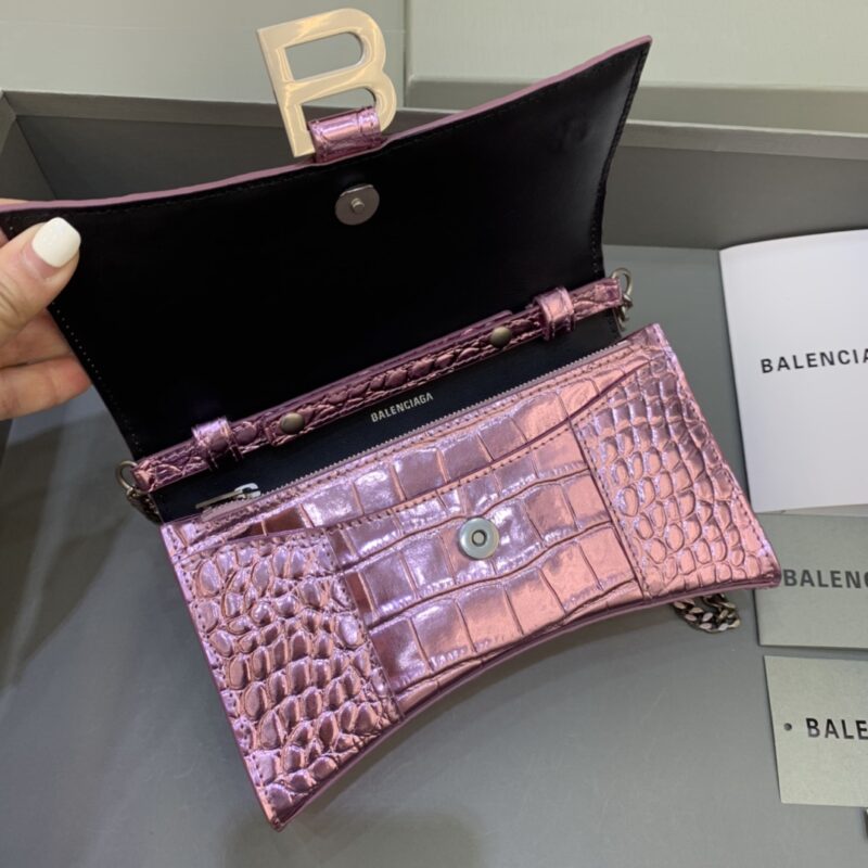 balenciaga-hourglass-on-chain-shine-purple-gallery-2