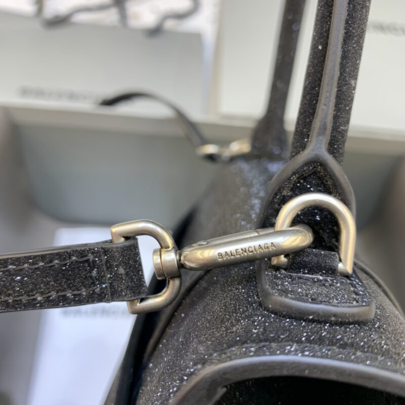 balenciaga-hourglass-shine-black-gallery-5