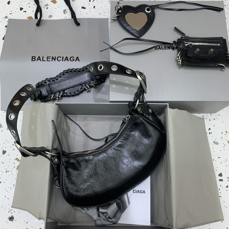 balenciaga-le-cagole-black-silver-gallery-5