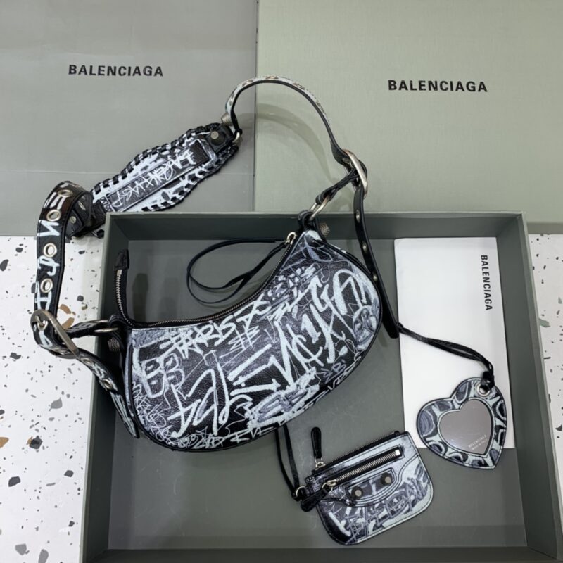 balenciaga-le-cagole-graffiti-black-gallery-2
