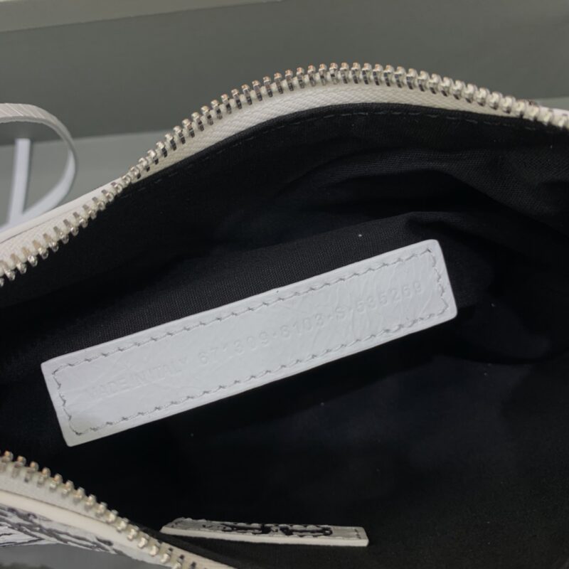 balenciaga-le-cagole-graffiti-white-gallery-6