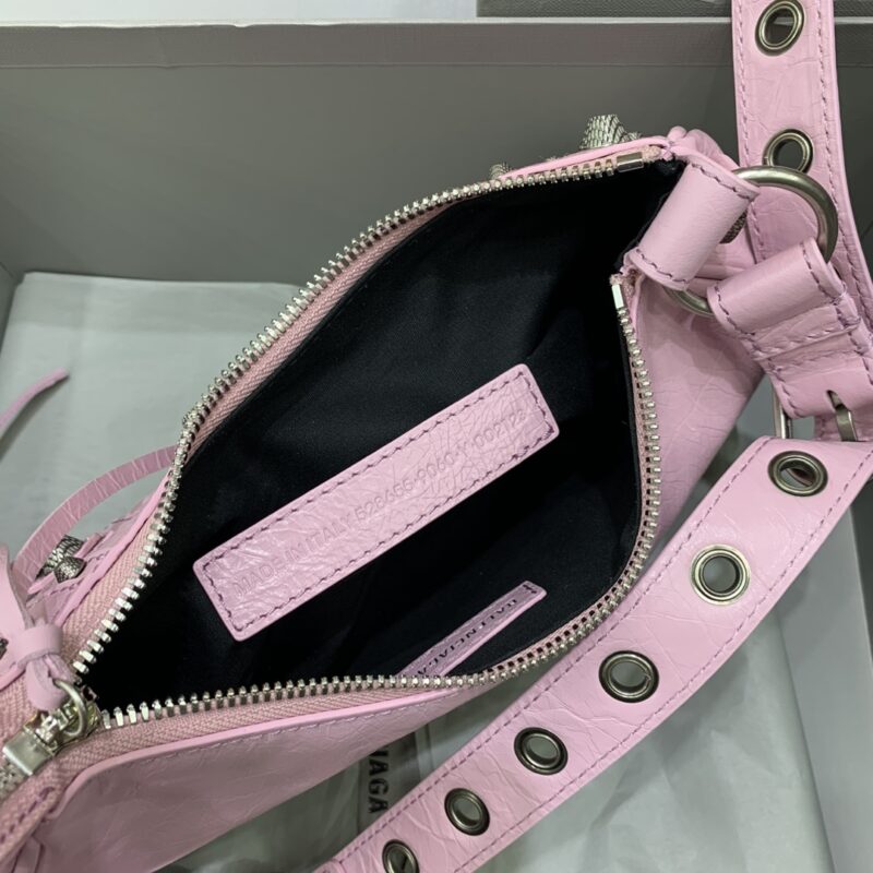 balenciaga-le-cagole-pink-gallery-4