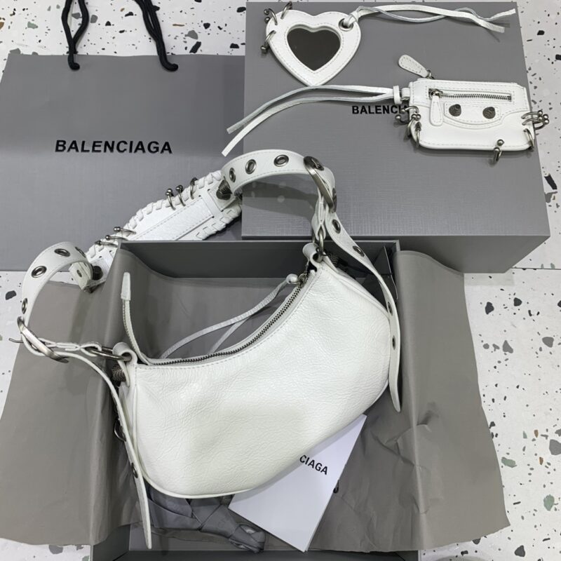 balenciaga-le-cagole-white-gallery-7