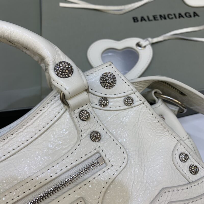 balenciaga-le-city-white-diamond-gallery-4
