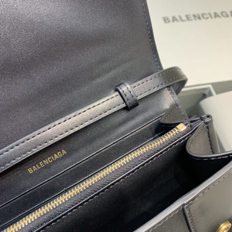 balenciaga-waist-bag-gallery-8