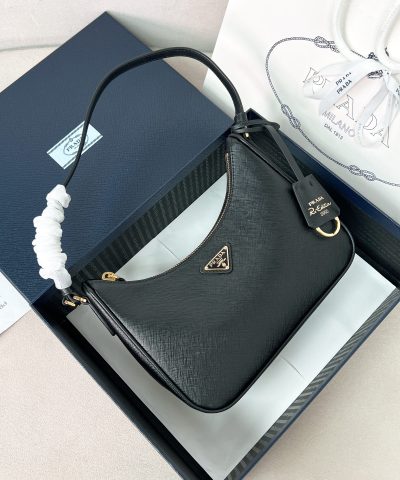 Replica Prada Re-Edition 2005 Bag