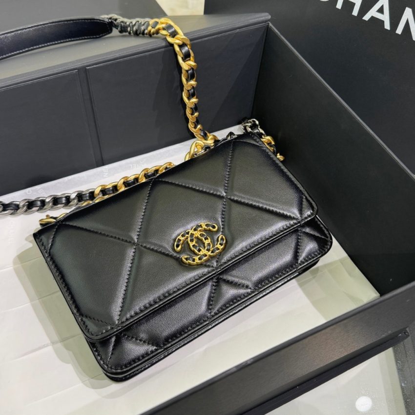 chanel-19-wallet-on-chain-black-gallery-4 CHANEL 19 Wallet on Chain Black - fake chanel woc detail 6