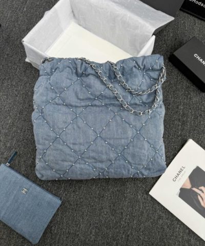 CHANEL 22 Medium Handbag Denim