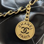 chanel-22-small-handbag-black-gallery-4