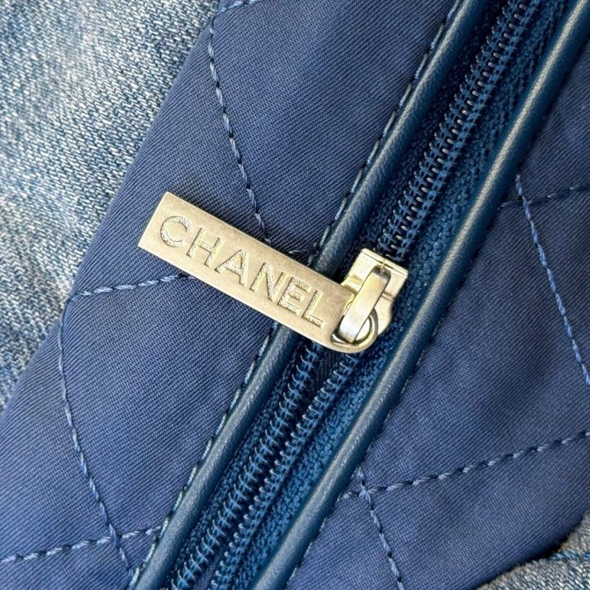 chanel-22-small-handbag-denim-gallery-6 CHANEL 22 Mini Handbag Denim - chanel 22 dupe detail 10
