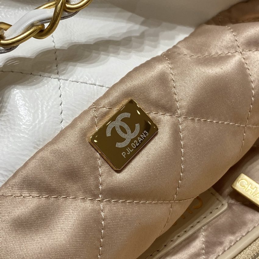 chanel-22-small-handbag-white-gallery-8 CHANEL 22 Small Handbag White - chanel 22 small replica detail 14